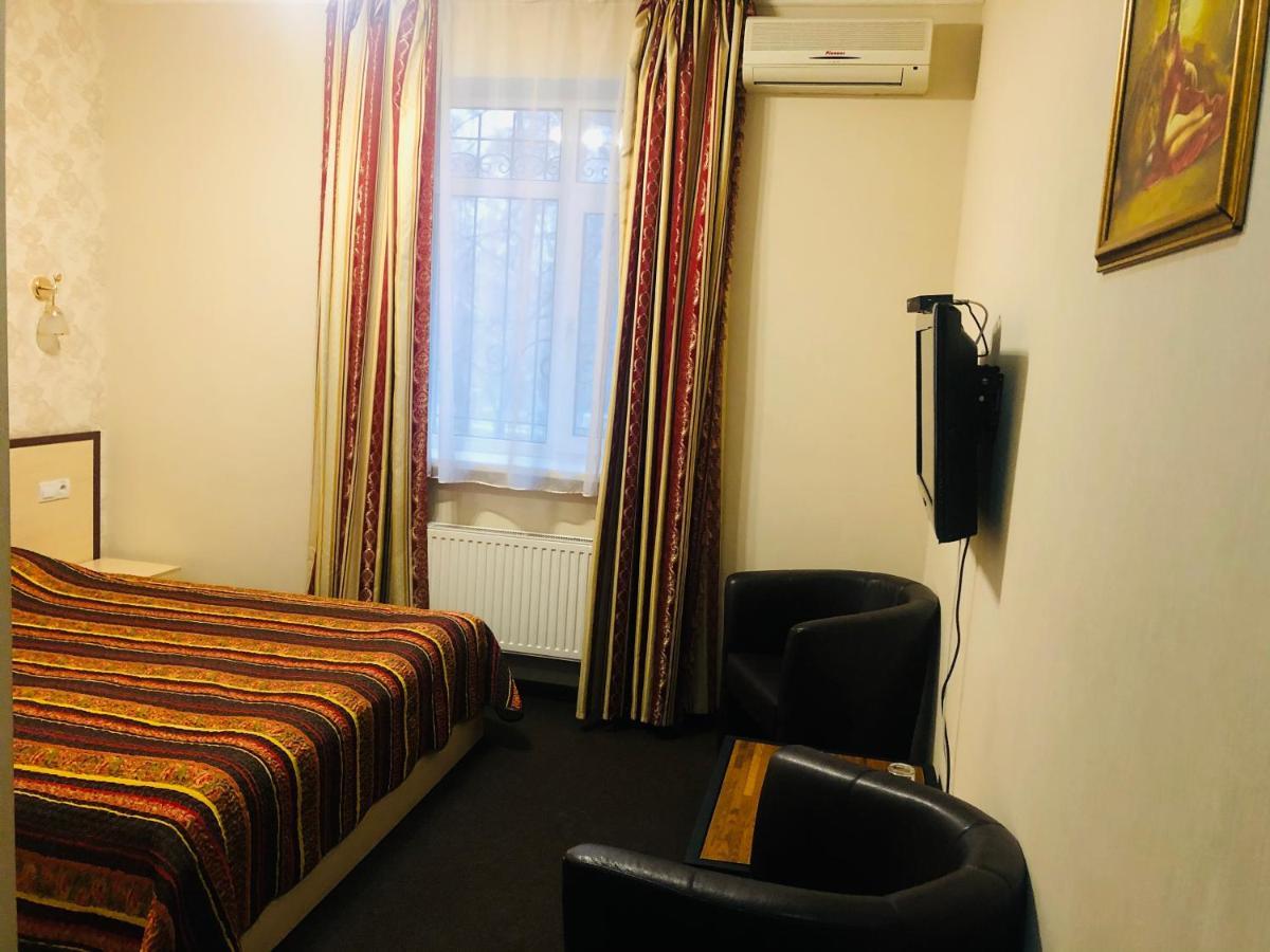 Hotel Т2 Kiev Esterno foto