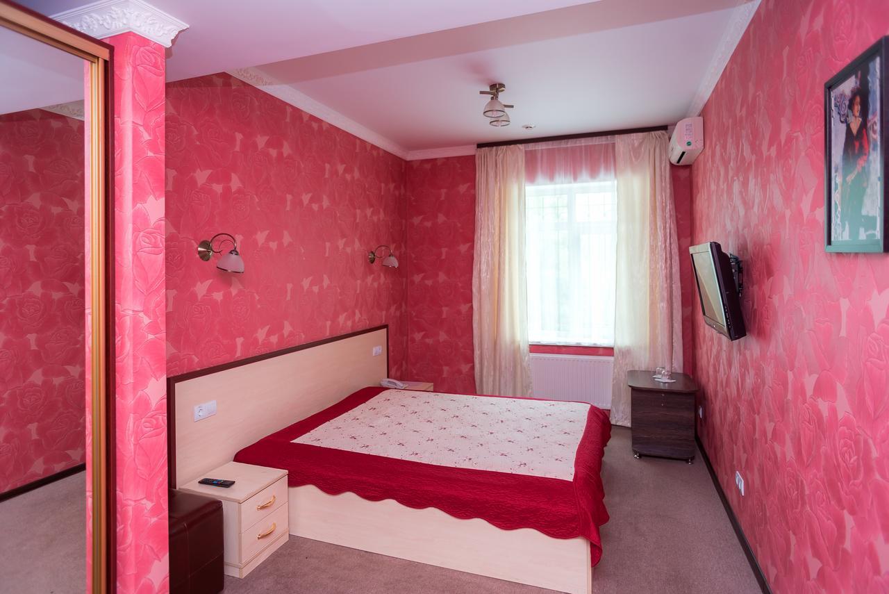 Hotel Т2 Kiev Esterno foto