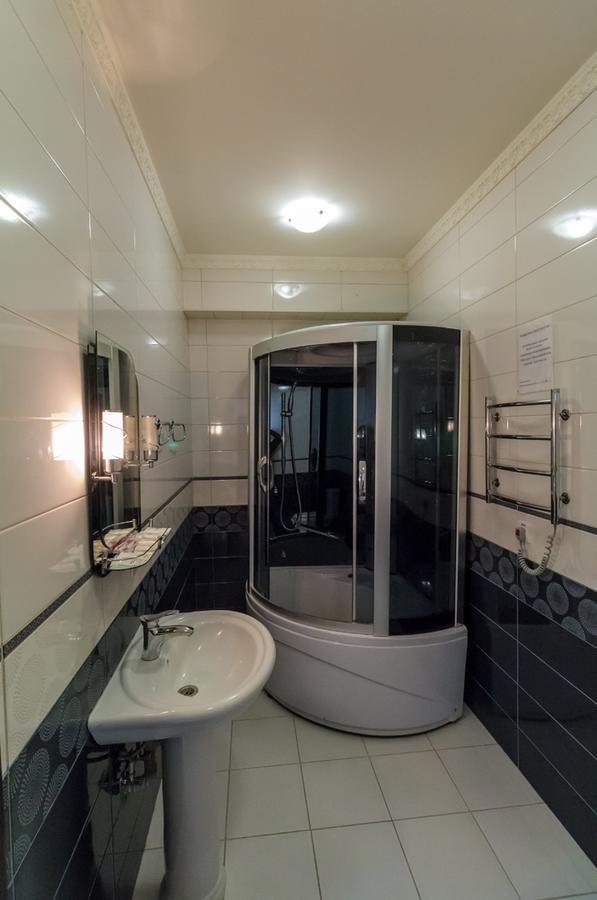 Hotel Т2 Kiev Esterno foto