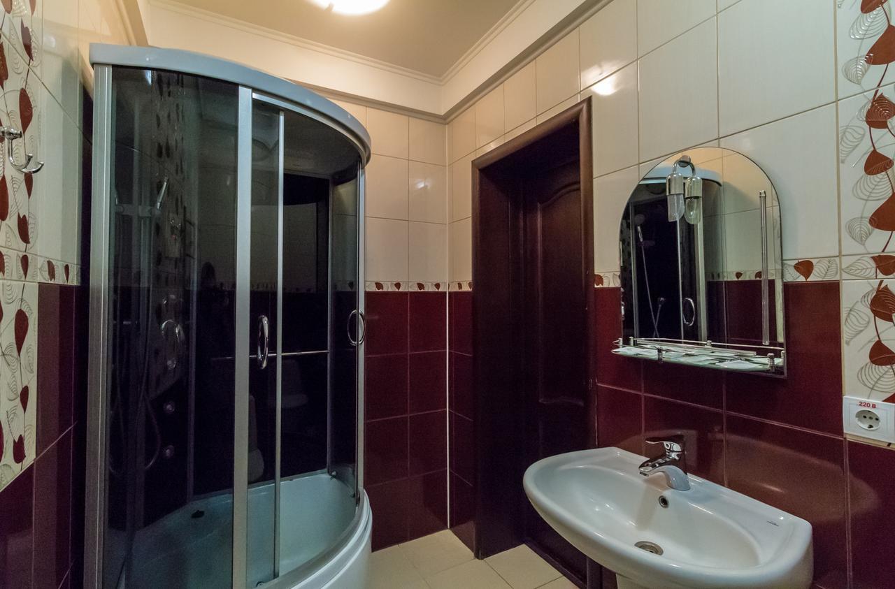 Hotel Т2 Kiev Esterno foto